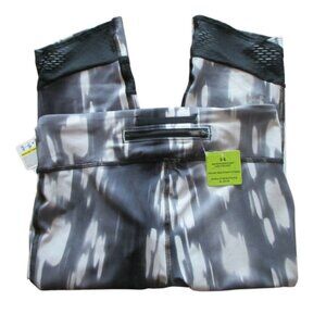 Under Armour Compression Water-Resistant HeatGear UA Running Medium Brand New